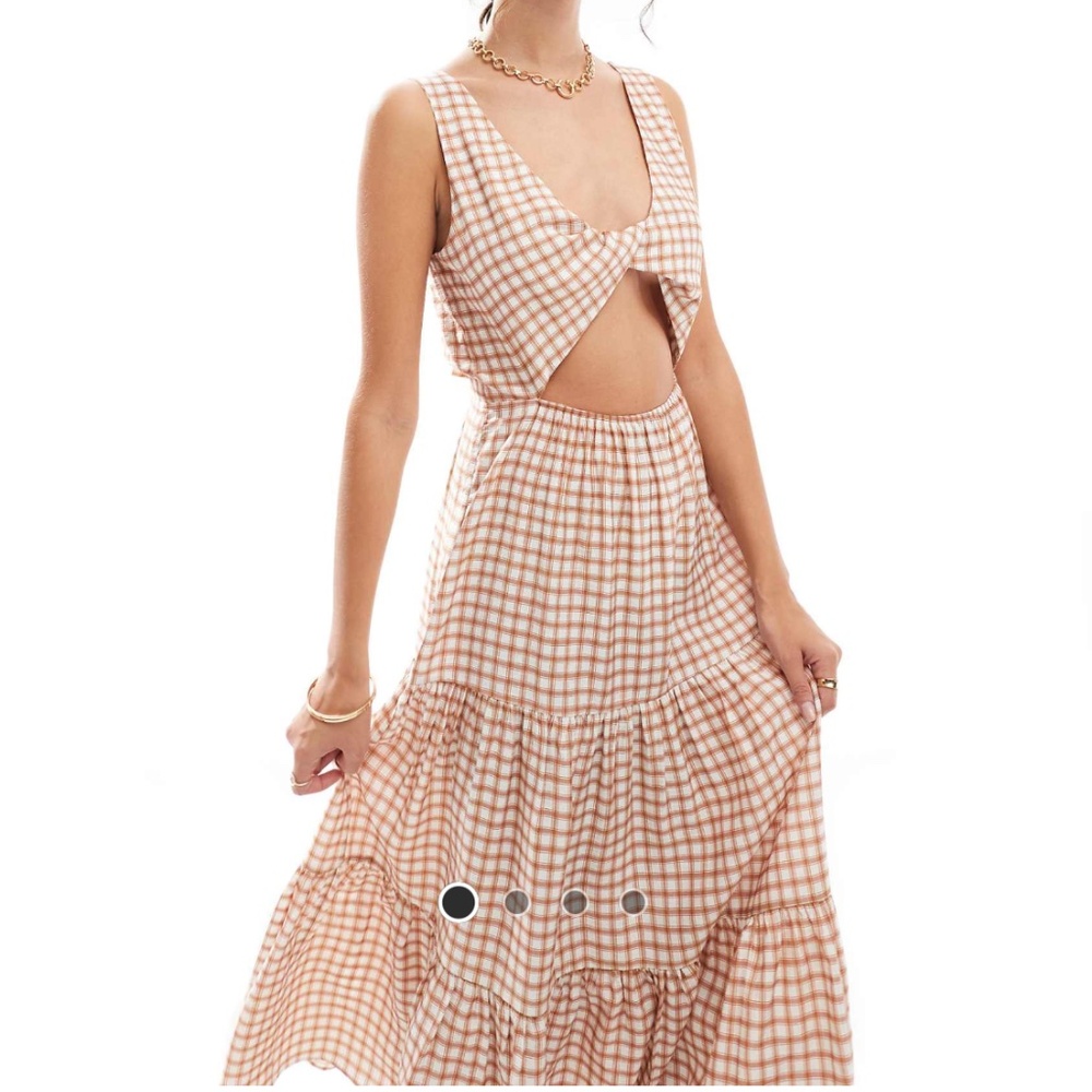 Knot detailed tiered midi dress